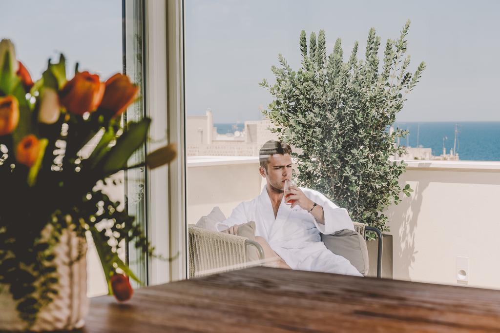 Suite 10 Home Design & Spa Полиньяно-а-Маре Экстерьер фото